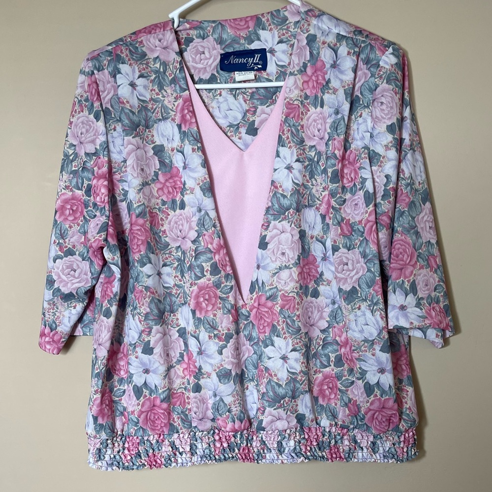 Women’s floral vintage pink shirt v neck